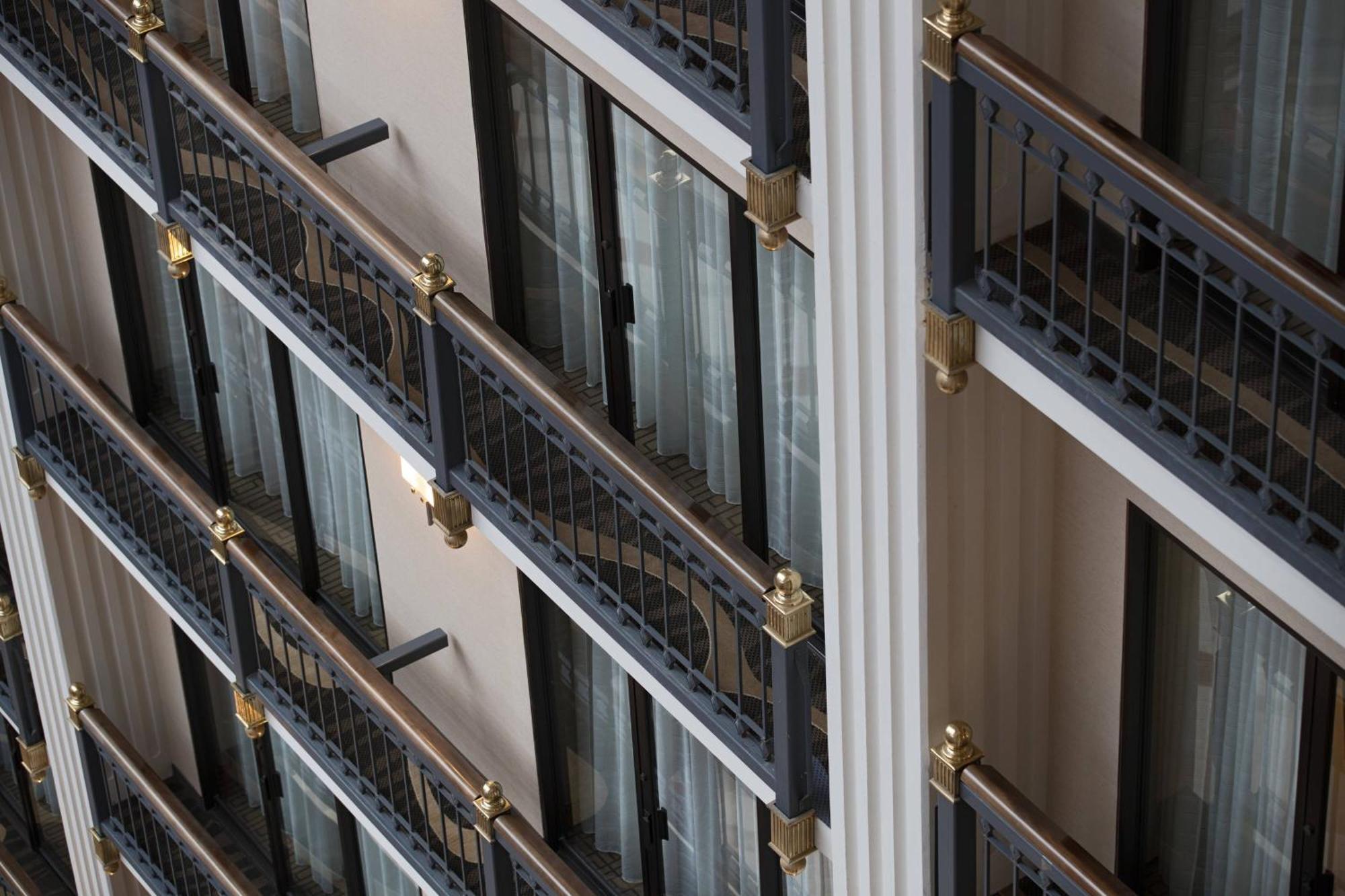 Renaissance Austin Hotel Exterior photo